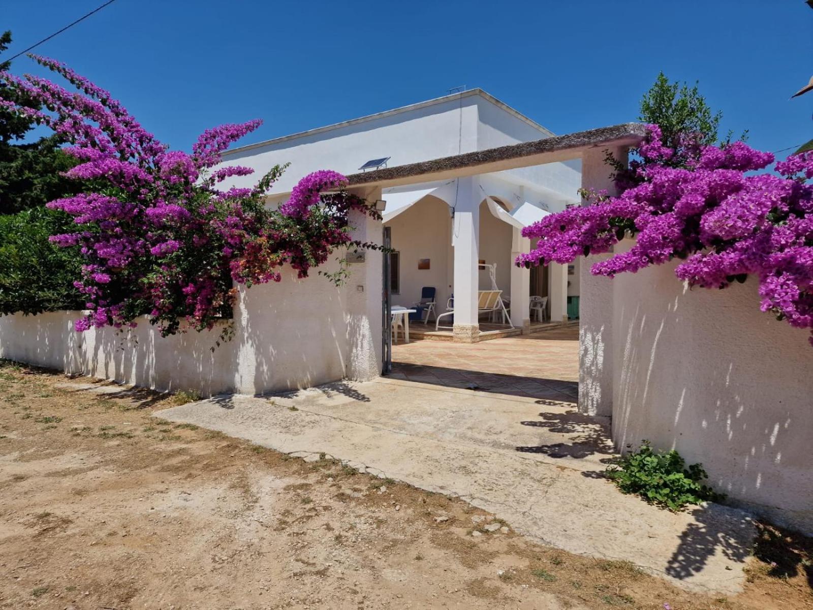 Villa Carmela A San Pietro In Bevagna Eksteriør billede